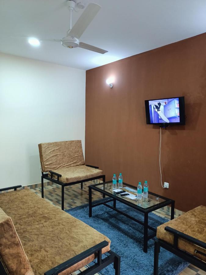 1 Bedroom Fully Furnished Luxurious Apartment Voi Town Luaran gambar