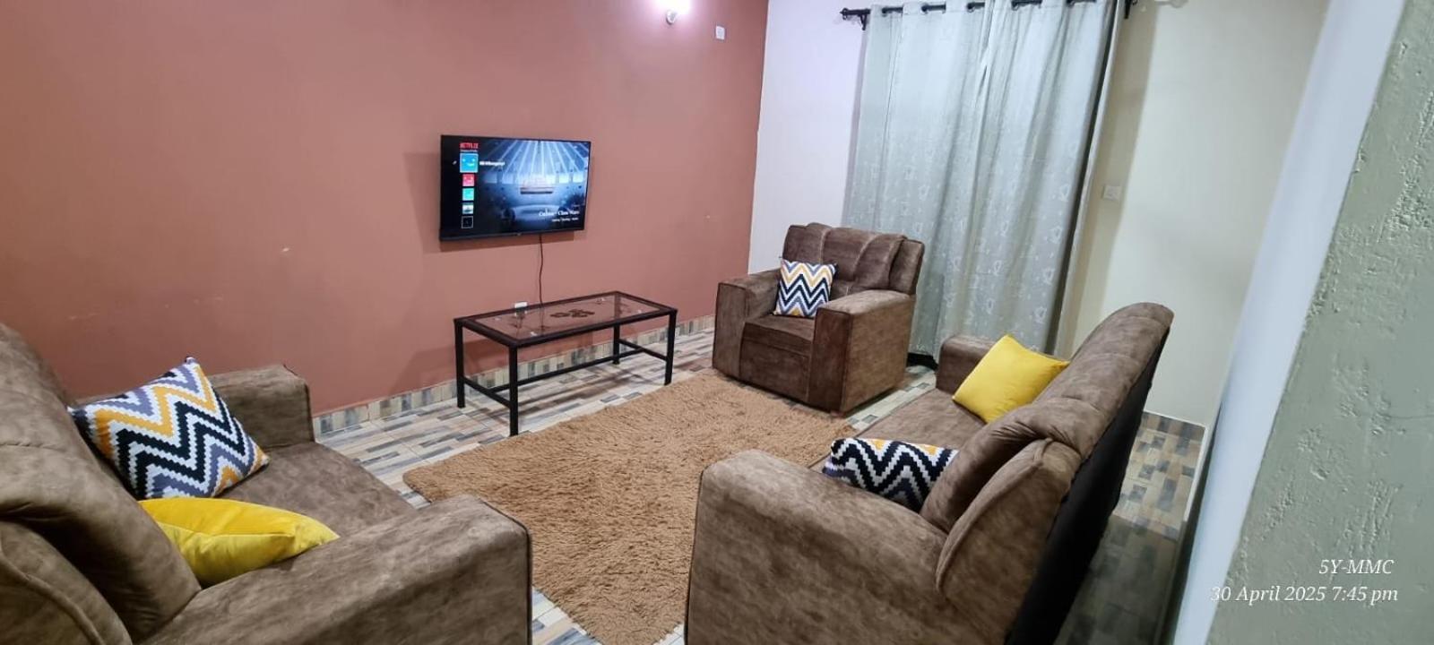 1 Bedroom Fully Furnished Luxurious Apartment Voi Town Luaran gambar